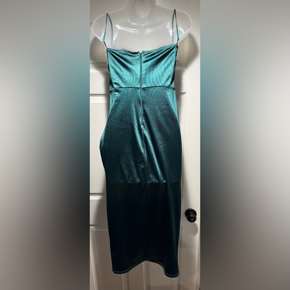 Windsor Hunter Green Kaleen Sleeveless Satin Wrap Midi Dress (Size M) - Picture 9 of 10